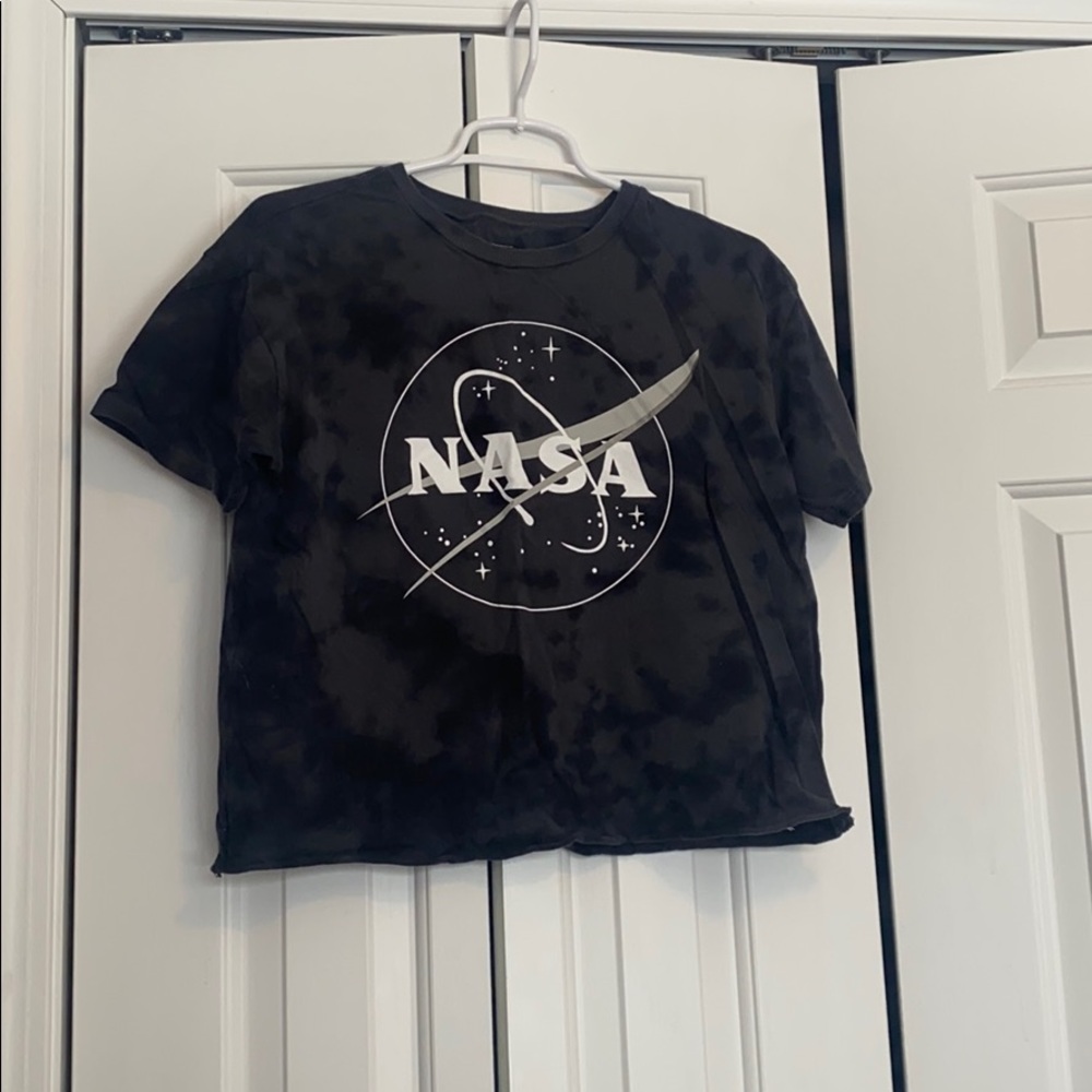 American Eagle cropped T-shirt